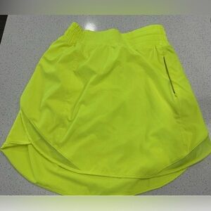 Lululemon Hotty Hot High-Rise Skirt/Skort with Built in Shorts Yellow Size: 2